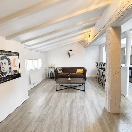 Le Nid Des Remparts - Coeur Du Vieil Apartment